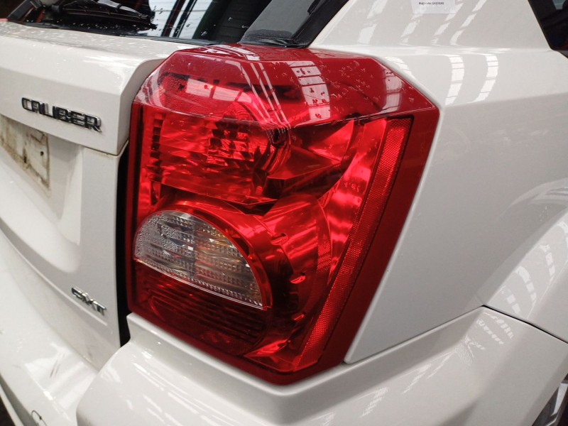 Recambio de piloto trasero derecho para dodge caliber 2.0 crd referencia OEM IAM 5303880AJ 05303752 05303880