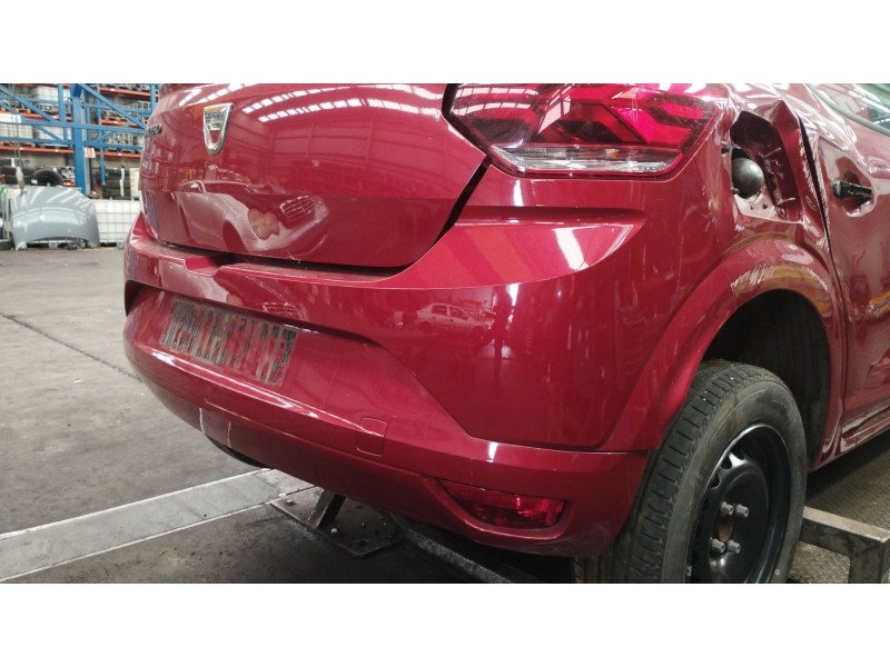 Recambio de paragolpes trasero para dacia sandero iii 1.0 sce 65 referencia OEM IAM 850232562R  