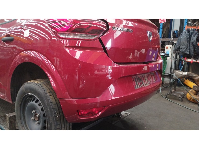 Recambio de paragolpes trasero para dacia sandero iii 1.0 sce 65 referencia OEM IAM 850232562R  
