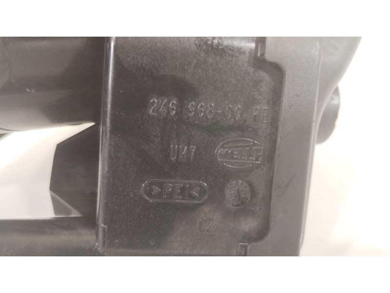 Recambio de faro antiniebla derecho para audi a3 sportback (8pa) 1.6 referencia OEM IAM 8P0941700A 24696800RE 