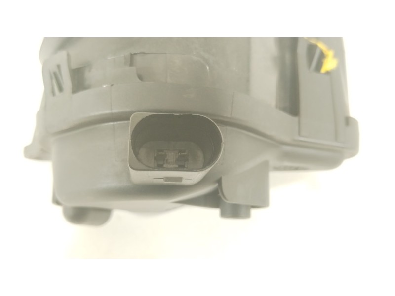 Recambio de faro antiniebla derecho para audi a3 sportback (8pa) 1.6 referencia OEM IAM 8P0941700A 24696800RE 