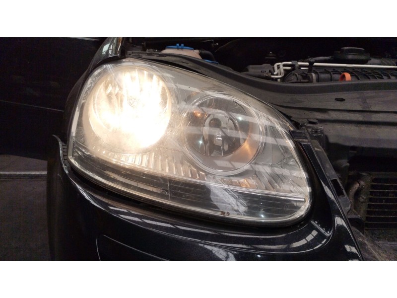 Recambio de faro derecho para volkswagen golf v (1k1) 1.4 16v referencia OEM IAM 1K6941030P 1EG247007 