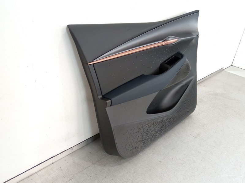 Recambio de guarnecido puerta delantera izquierda para cupra tavascan tavascan referencia OEM IAM 11H867011 11H867011BXS 