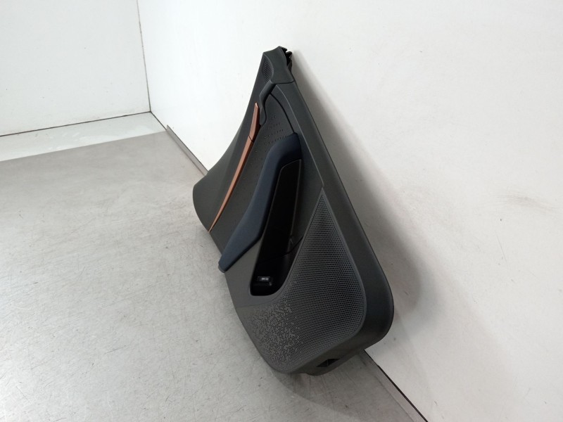 Recambio de guarnecido puerta trasera izquierda para cupra tavascan tavascan referencia OEM IAM 11H868073 11H867211COVS 