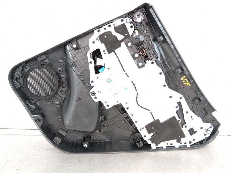 Recambio de guarnecido puerta trasera izquierda para cupra tavascan tavascan referencia OEM IAM 11H868073 11H867211COVS 