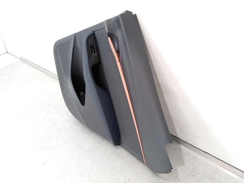 Recambio de guarnecido puerta trasera derecha para cupra tavascan tavascan referencia OEM IAM 11H868074 11H867212COVS 