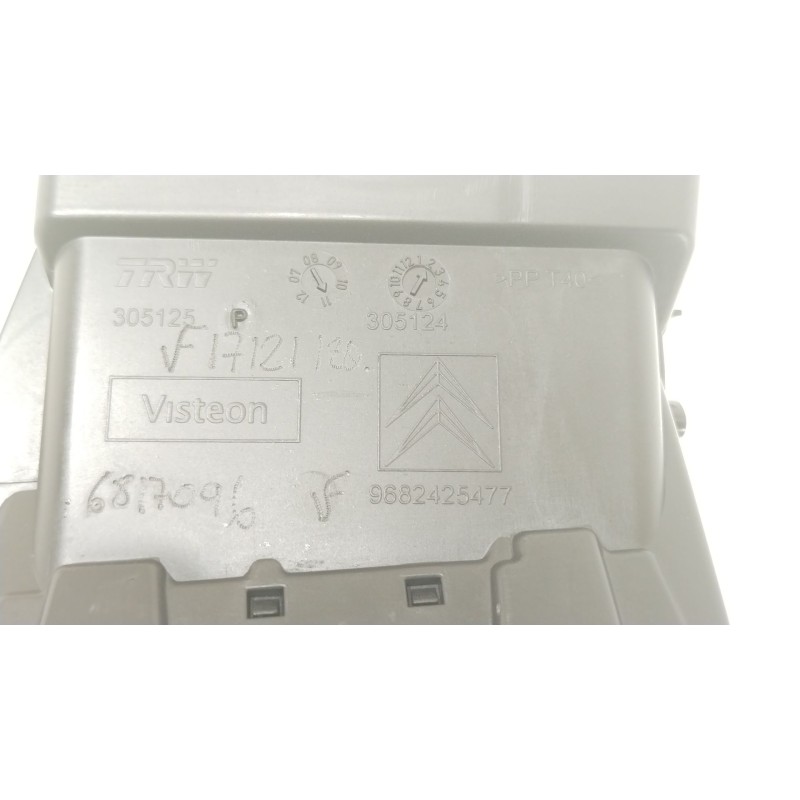 Recambio de rejilla aireadora para citroën c5 iii (rd_) 2.0 hdi 140 referencia OEM IAM 9682425477  
