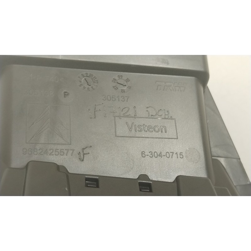 Recambio de rejilla aireadora para citroën c5 iii (rd_) 2.0 hdi 140 referencia OEM IAM 9682425577  