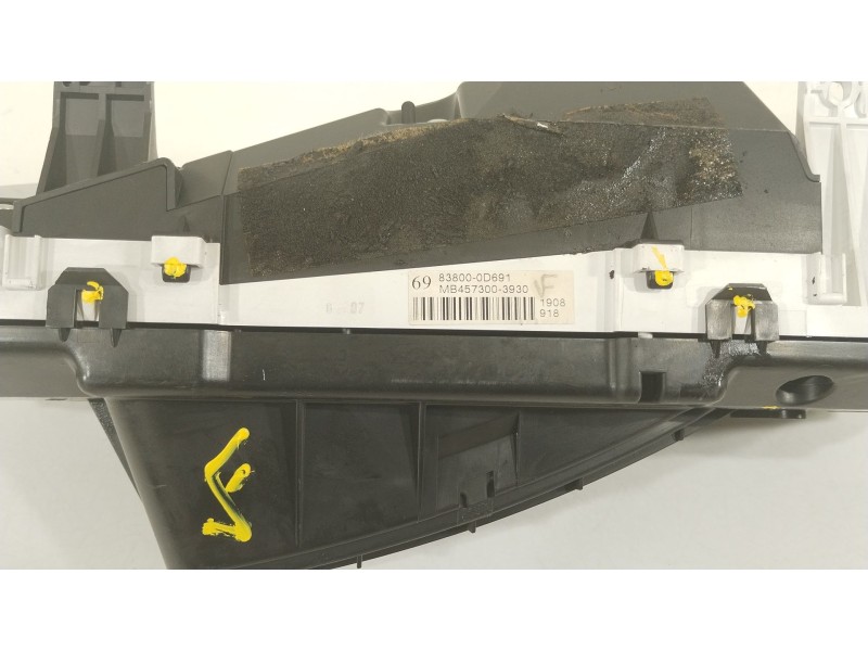 Recambio de cuadro instrumentos para toyota yaris (_p9_) 1.4 d-4d (nlp90_) referencia OEM IAM 838000D691 MB4573003930 