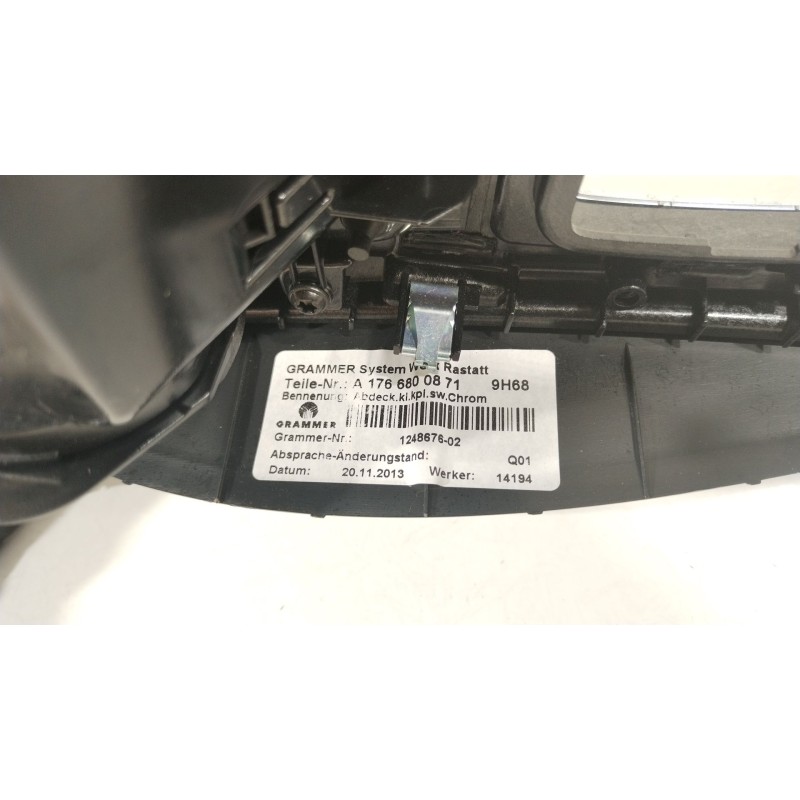 Recambio de consola central para mercedes-benz clase a (w176) a 200 (176.043) referencia OEM IAM A1766801250 A1766800871 