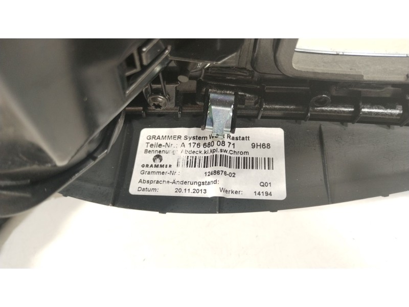 Recambio de consola central para mercedes-benz clase a (w176) a 200 (176.043) referencia OEM IAM A1766801250 A1766800871 
