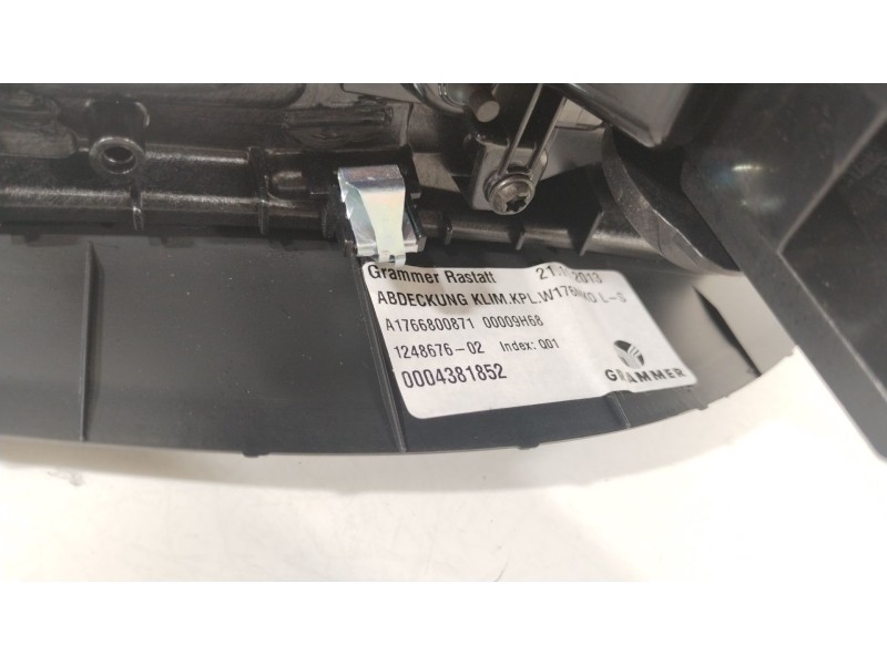 Recambio de consola central para mercedes-benz clase a (w176) a 200 (176.043) referencia OEM IAM A1766801250 A1766800871 