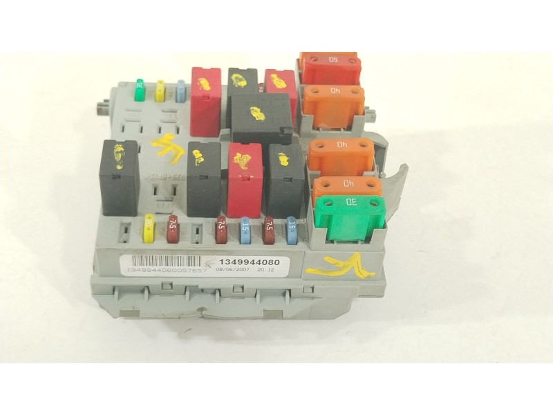 Recambio de caja reles / fusibles para peugeot boxer furgoneta 2.2 hdi 120 referencia OEM IAM 1349944080  