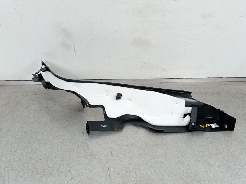 Recambio de moldura para cupra tavascan tavascan referencia OEM IAM 11H867765 11H8677664PK 