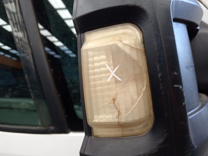 Recambio de retrovisor derecho para peugeot boxer furgoneta 2.2 hdi 120 referencia OEM IAM 1685327380  