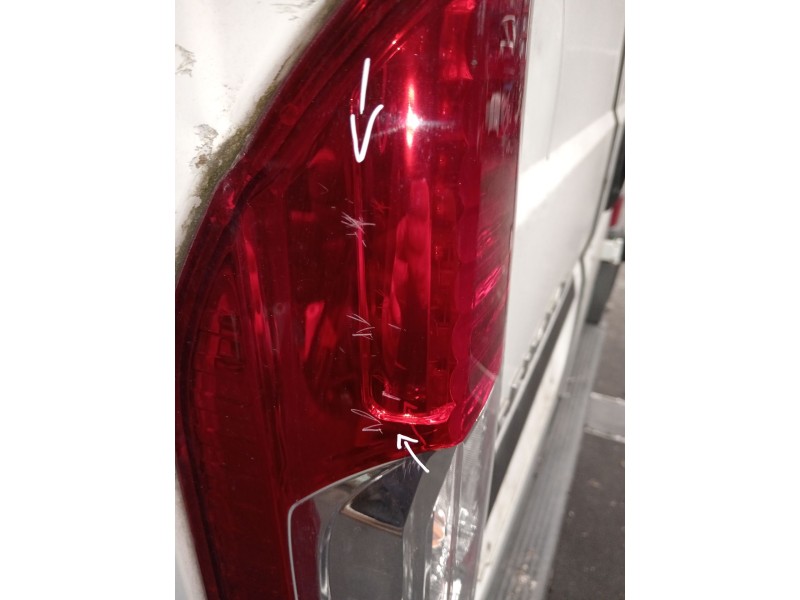 Recambio de piloto trasero izquierdo para peugeot boxer furgoneta 2.2 hdi 120 referencia OEM IAM 1607460880  