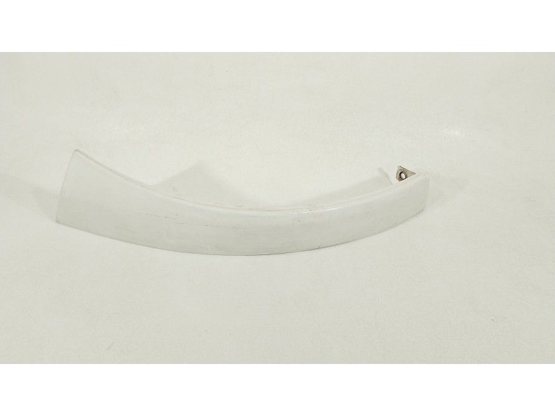 Recambio de moldura para peugeot boxer furgoneta 2.2 hdi 120 referencia OEM IAM 1306528070 1306528070DX 