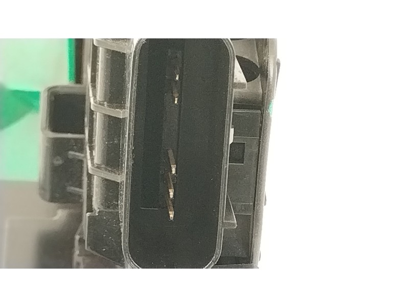 Recambio de cerradura puerta delantera derecha para hyundai i30 (pde, pd, pden) 1.5 referencia OEM IAM 81320G3050  
