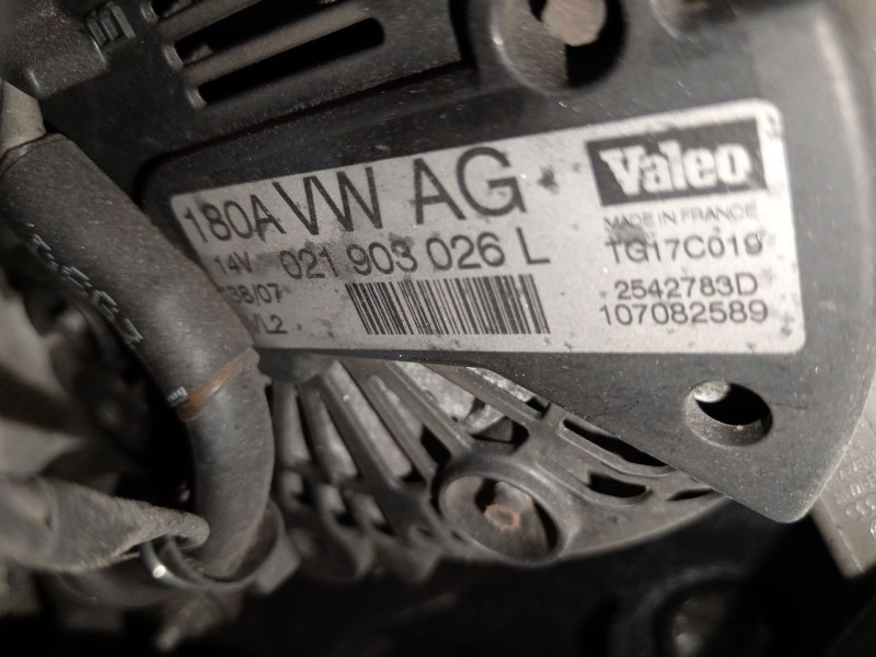 Recambio de alternador para volkswagen passat b6 (3c2) 2.0 tdi referencia OEM IAM 021903026L  