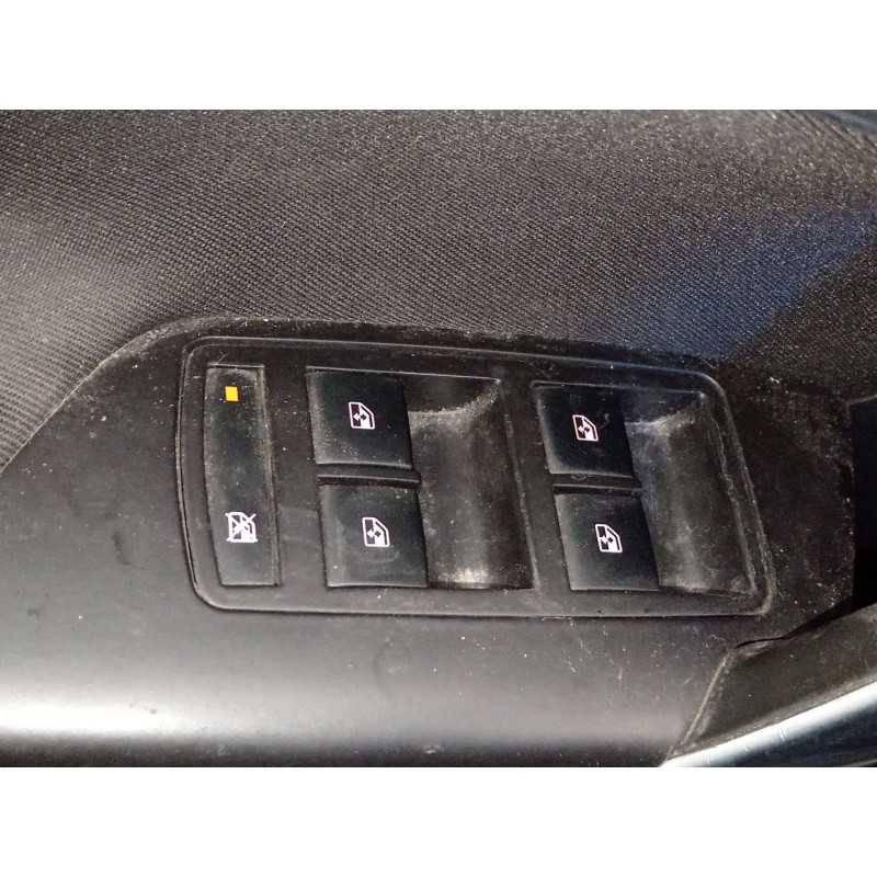 Recambio de mando elevalunas delantero izquierdo para opel insignia a (g09) 2.0 cdti (68) referencia OEM IAM 13301743  