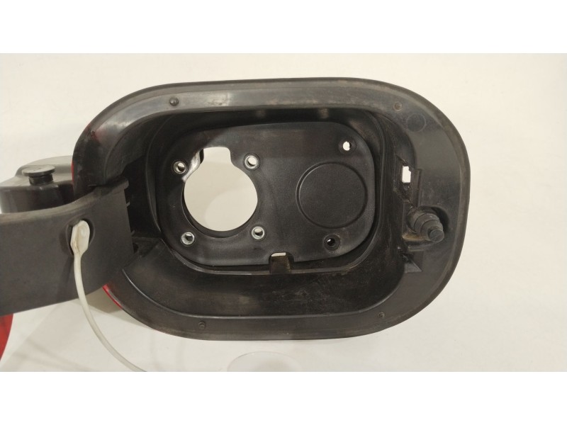 Recambio de tapa exterior combustible para hyundai i30 (pde, pd, pden) 1.5 referencia OEM IAM 81595G4000 81595G4050 