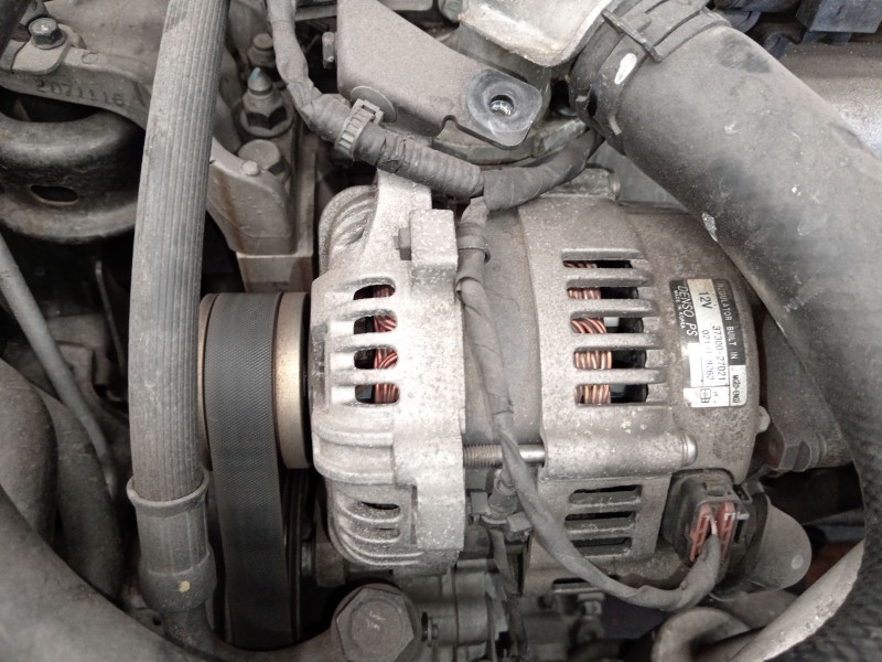 Recambio de alternador para kia carens iii monospace (un) 2.0 crdi 140 referencia OEM IAM 3730027021 021319262 