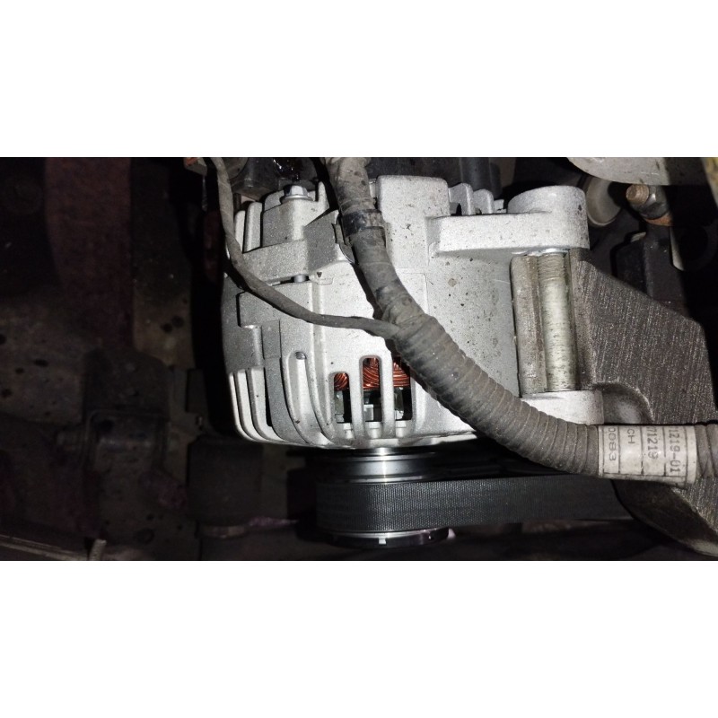 Recambio de alternador para kia cee´d hatchback (ed) 1.6 crdi 115 referencia OEM IAM 0986081060 0986XL8038 