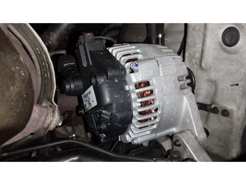 Recambio de alternador para kia cee´d hatchback (ed) 1.6 crdi 115 referencia OEM IAM 0986081060 0986XL8038 