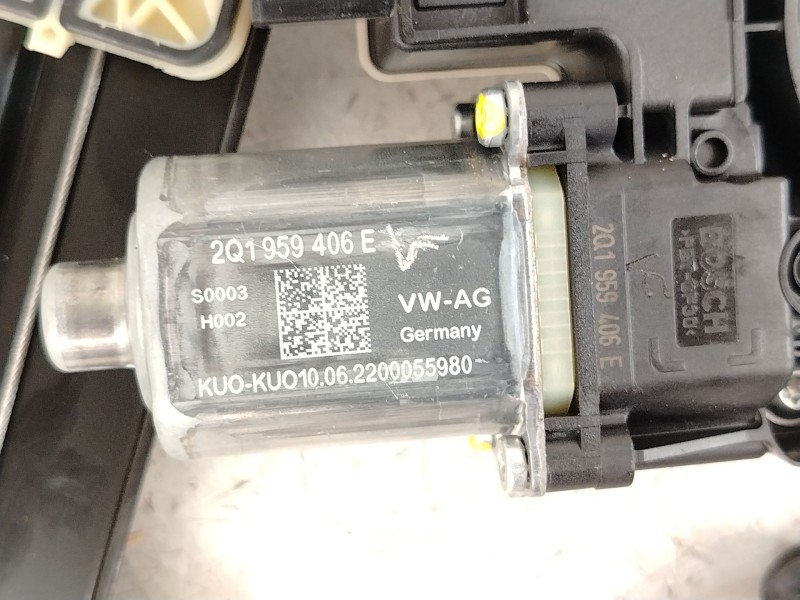 Recambio de elevalunas delantero derecho para seat ibiza (kj1) fr ib referencia OEM IAM 6F0837462C 2Q1959406E 