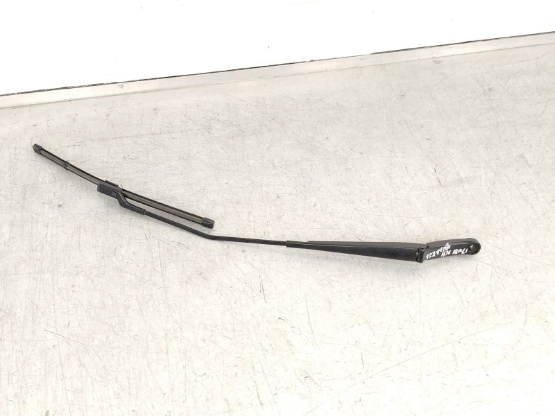 Recambio de brazo limpia delantero derecho para seat ibiza (kj1) fr ib referencia OEM IAM 6F1955410AVZ1  