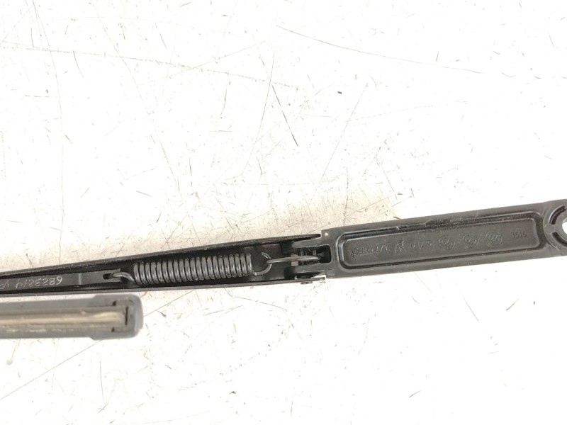 Recambio de brazo limpia delantero izquierdo para seat ibiza (kj1) fr ib referencia OEM IAM 6F1955409VZ1  