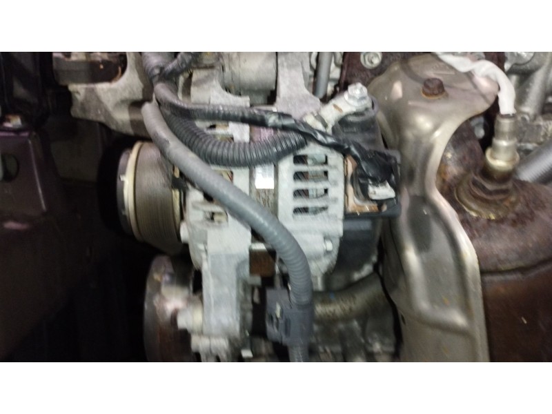Recambio de alternador para peugeot 108 1.0 vti referencia OEM IAM 270600Q180 1042109810 