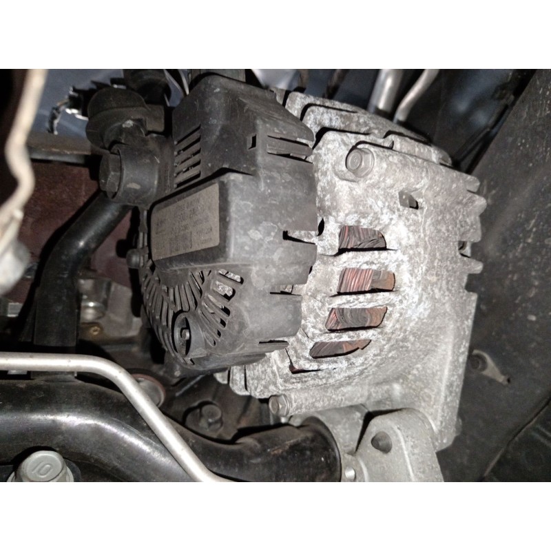 Recambio de alternador para kia cee´d sw (ed) 1.6 crdi 115 referencia OEM IAM 373002A800  TG12C090