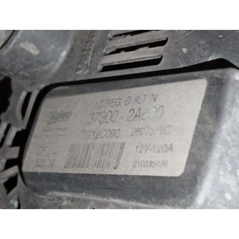 Recambio de alternador para kia cee´d sw (ed) 1.6 crdi 115 referencia OEM IAM 373002A800  TG12C090