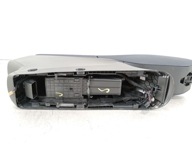Recambio de consola central para cupra tavascan tavascan referencia OEM IAM 11H863241OYV 11H863475OYV 