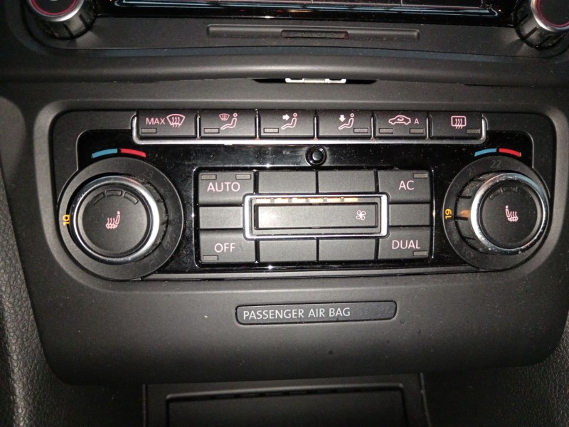 Recambio de mando climatizador para volkswagen golf vi (5k1) 1.4 tsi referencia OEM IAM 5K0907044AK  