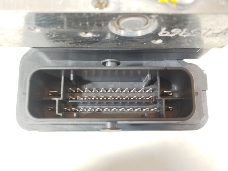 Recambio de abs para citroën c3 iii (sx) 1.2 puretech 82 referencia OEM IAM 9830317080 39181765 0265956240