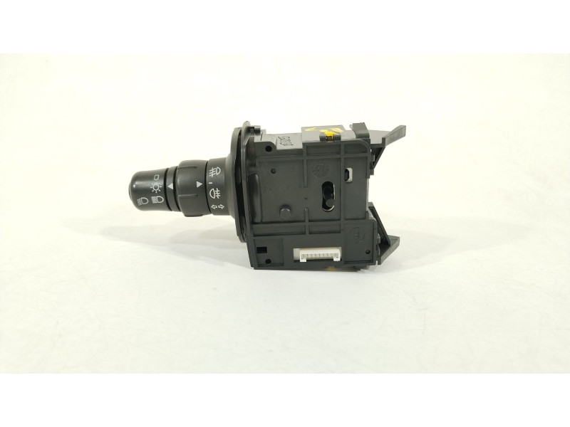 Recambio de mando luces para renault scénic ii (jm0/1_) 1.5 dci (jm1e, jm16) referencia OEM IAM 7701057568  