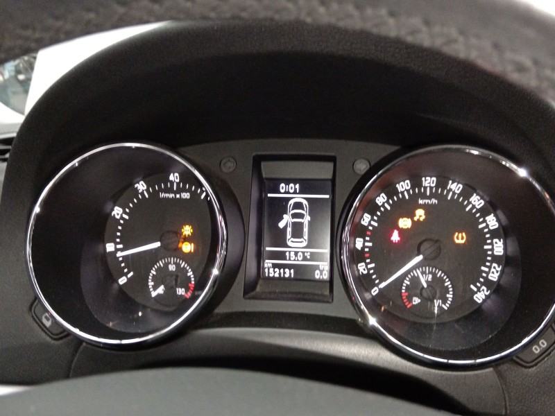 Recambio de cuadro instrumentos para skoda yeti (5l) 1.2 tsi referencia OEM IAM   