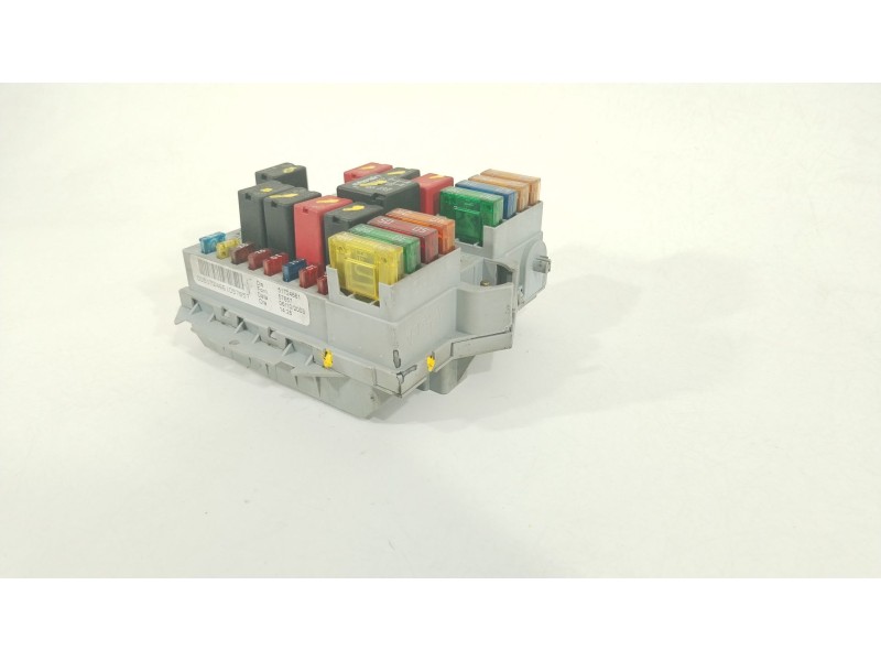 Recambio de caja reles / fusibles para lancia ypsilon (843_) 1.2 (843.axb1a) referencia OEM IAM 51724661  
