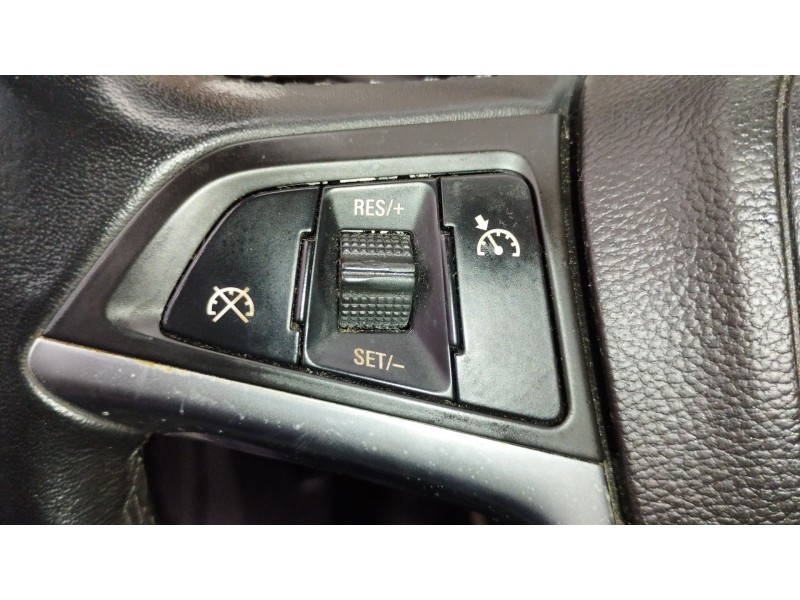Recambio de mando volante para opel astra j (p10) 2.0 cdti (68) referencia OEM IAM   