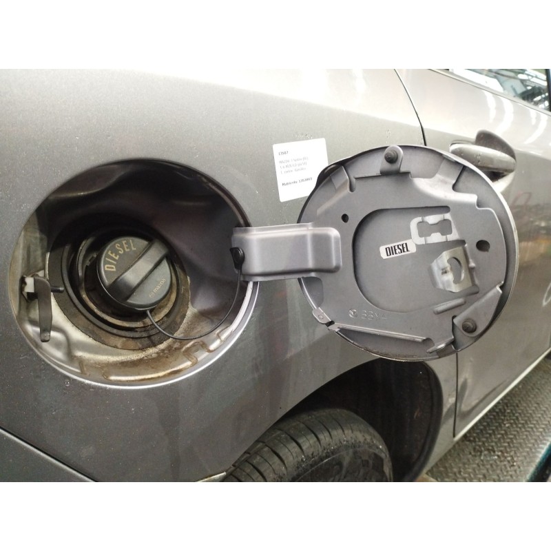 Recambio de tapa exterior combustible para mazda 3 sedán (bl) 1.6 mzr cd (bl14) referencia OEM IAM   