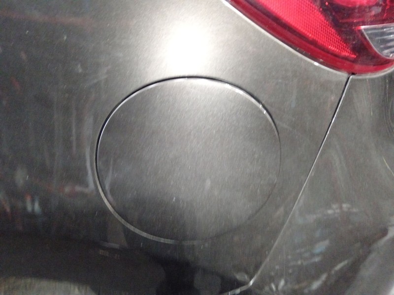 Recambio de tapa exterior combustible para mazda 2 hatchback (dl, dj) 1.5 skyactiv-g referencia OEM IAM   