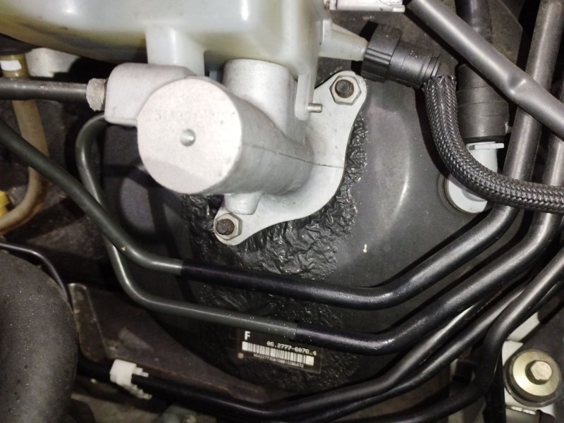 Recambio de servofreno para mazda 3 sedán (bl) 1.6 mzr cd (bl14) referencia OEM IAM BBM743950D  