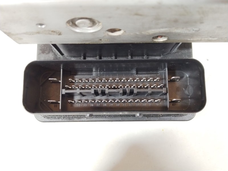 Recambio de abs para ssangyong rodius i 2.7 xdi referencia OEM IAM 4894021310 06210904143 00401580C1