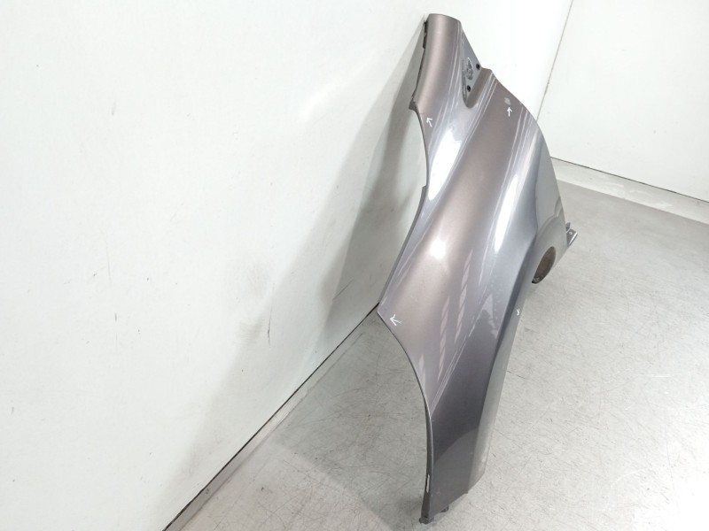 Recambio de aleta delantera izquierda para renault clio iv (bh_) 1.5 dci 75 referencia OEM IAM 631017334R  
