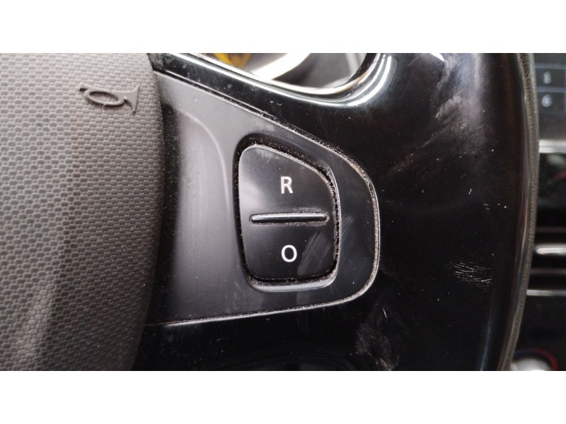 Recambio de mando volante para renault clio iv (bh_) 0.9 tce 90 referencia OEM IAM   