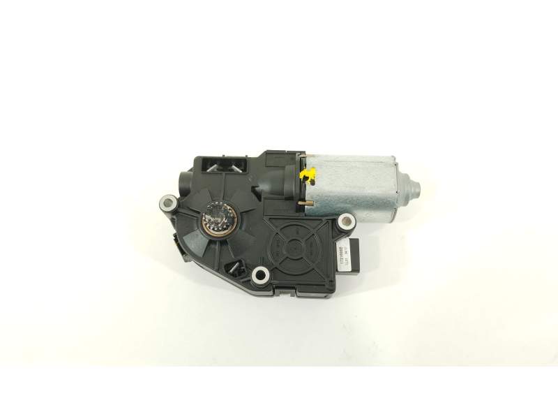 MOTOR TECHO ELECTRICO 67667316536 