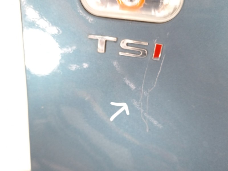 Recambio de aleta delantera derecha para seat altea (5p1) 1.4 tsi referencia OEM IAM 5P0821022A  