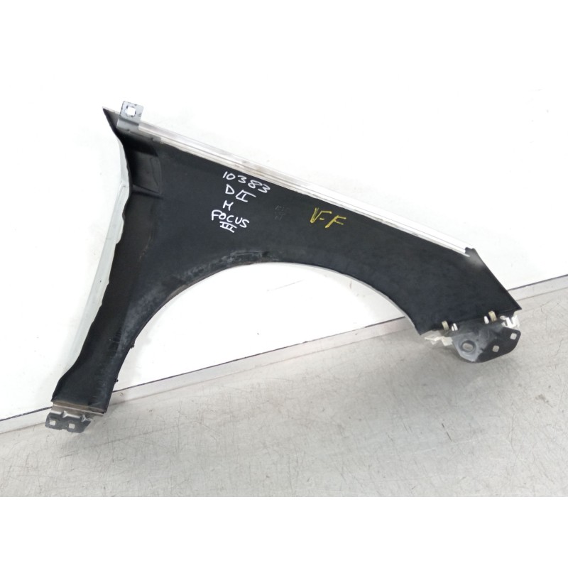 Recambio de aleta delantera izquierda para ford focus lim. (cb8) 1.6 tdci cat referencia OEM IAM 2171304  